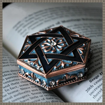 Retro Europos stiliaus princess papuošalų dėžutė šešių žvaigždučių aukštos klasės papuošalų dėžutė metalo kokybės šešiakampe padažu lauke jubiliejų dovana