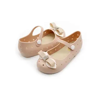 2018 m. naujo dizaino drugelis želė vaikams, batai atsitiktinis mielas berniuko /mergaitės vaikų PVC sandalai princesė sandalai Beach skylę batai