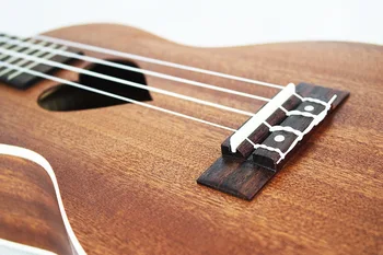 23 colyje Dalbergija Fingerboard Ukulėle Keturių Aquila Stygos 17 Nervintis Havajų ukelele Chibson Akustine gitara Širdis modelis