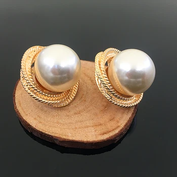 2016New 50Pcs 28mm Lydinio Pearl center 