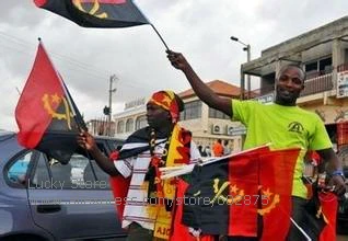 Angolos vėliava Reklama Nemokamas pristatymas 90*150cm Kabinti Angolos Nacionalinė vėliava pasaulio taurės Namų Puošybai Angolos vėliava