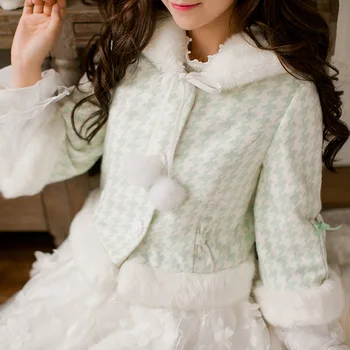 Princesė saldus lolita Žalia Tinklelis striukė Saldainių lietus Pliušinis skrybėlę kailio kamuolys Megztinis, striukė Plonas ilgas rankovėmis Japonijos designC16CD6163
