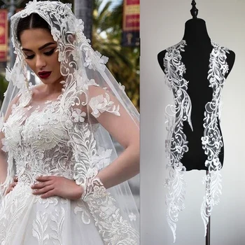 Balta didelių išsiuvinėti cording nėrinių nėrinių appliques vestuvių suknelė