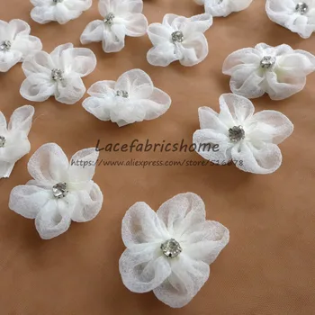 50pieces/daug aukštos kokybės off white 3D gėlės su putojančio kalnų krištolas 